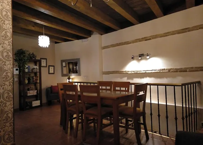 Apartamentos La Casa Del Grial