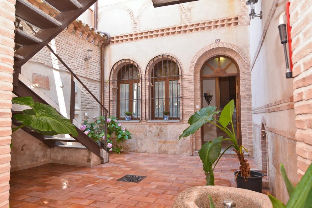 La Casa Del Grial Apartment *