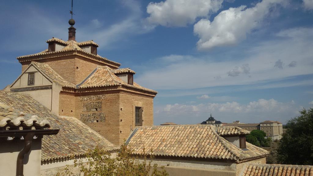 La Casa Del Grial